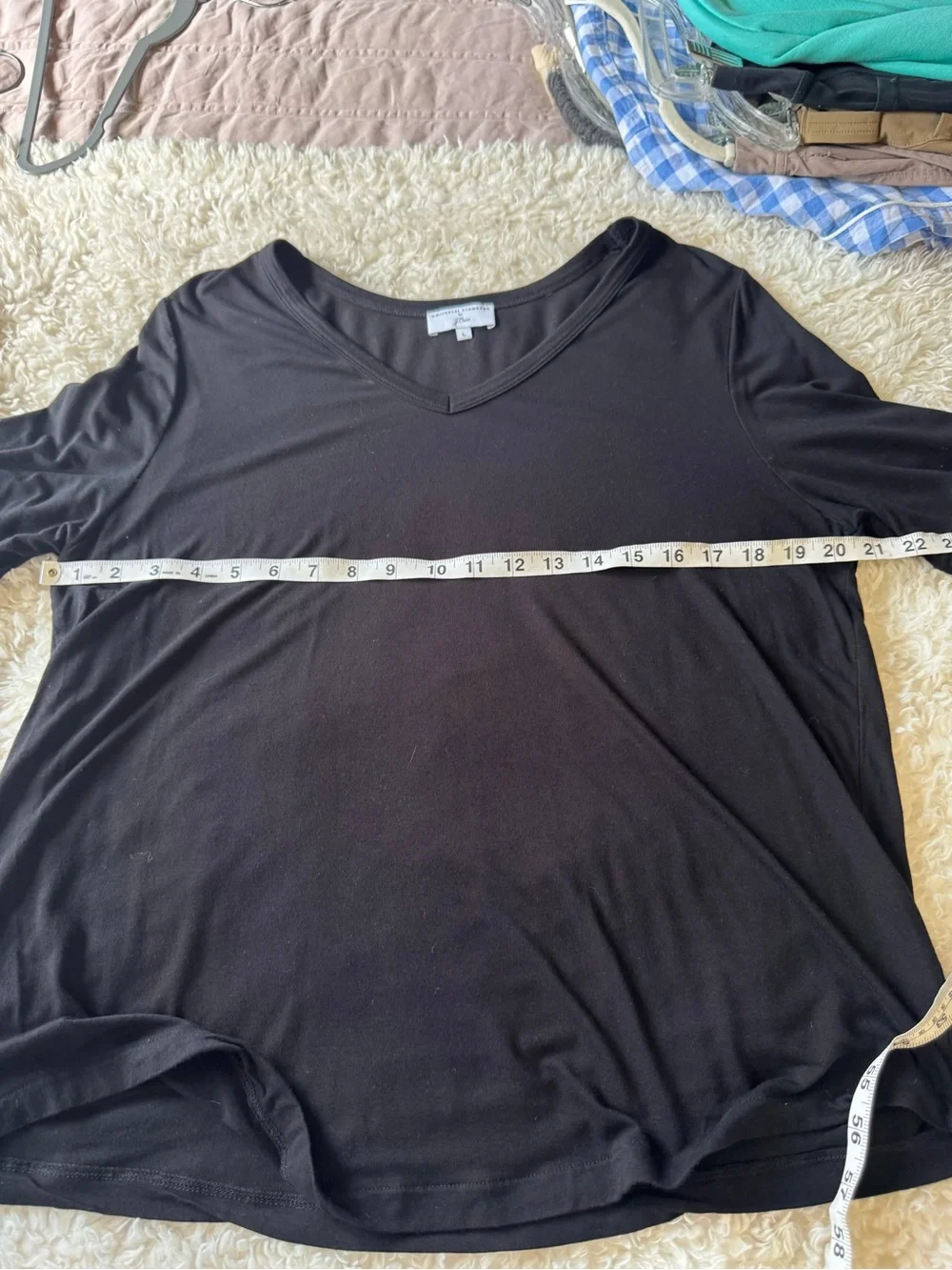 Universal Standard for J. Crew soft black tee shirt short sleeve v-neck Large